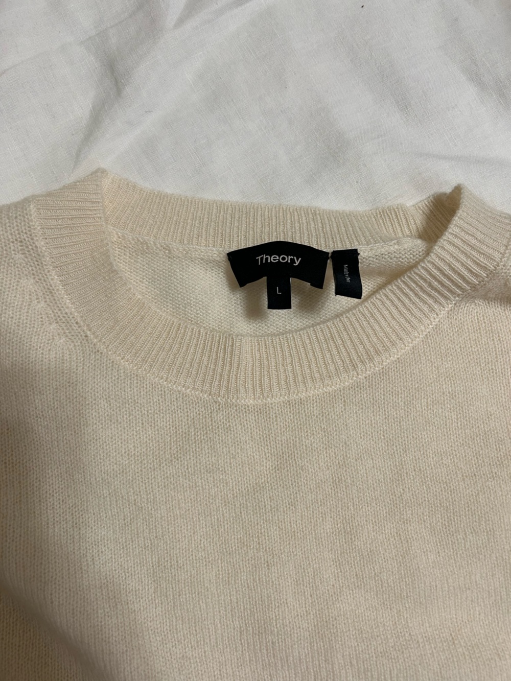 Theory Karenia L Cashmere Ivory Cream Lightweight Crewneck Sweater - Women - Picture 6 of 6